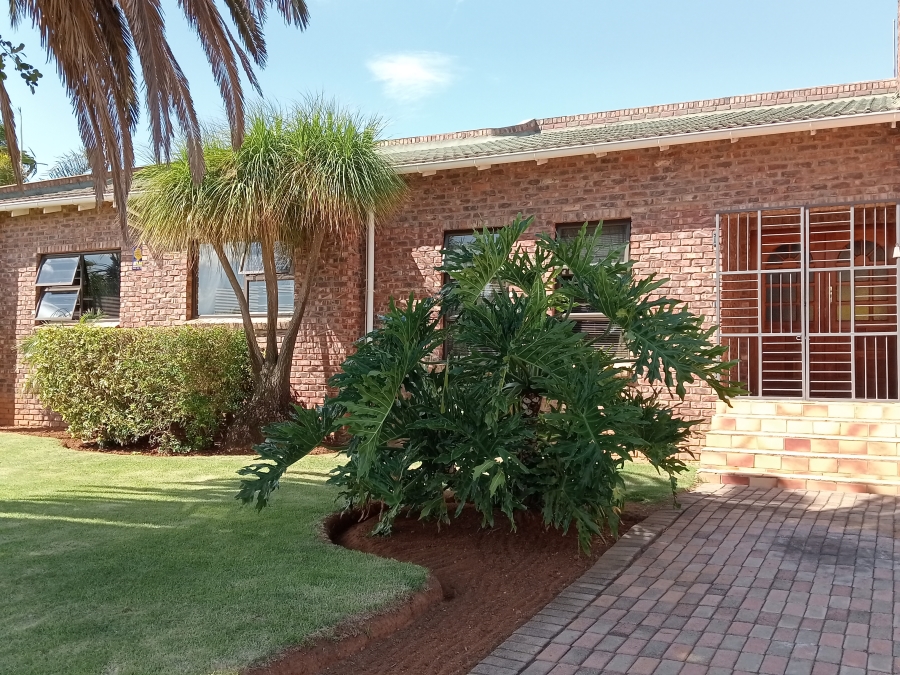 3 Bedroom Property for Sale in Campher Park Eastern Cape